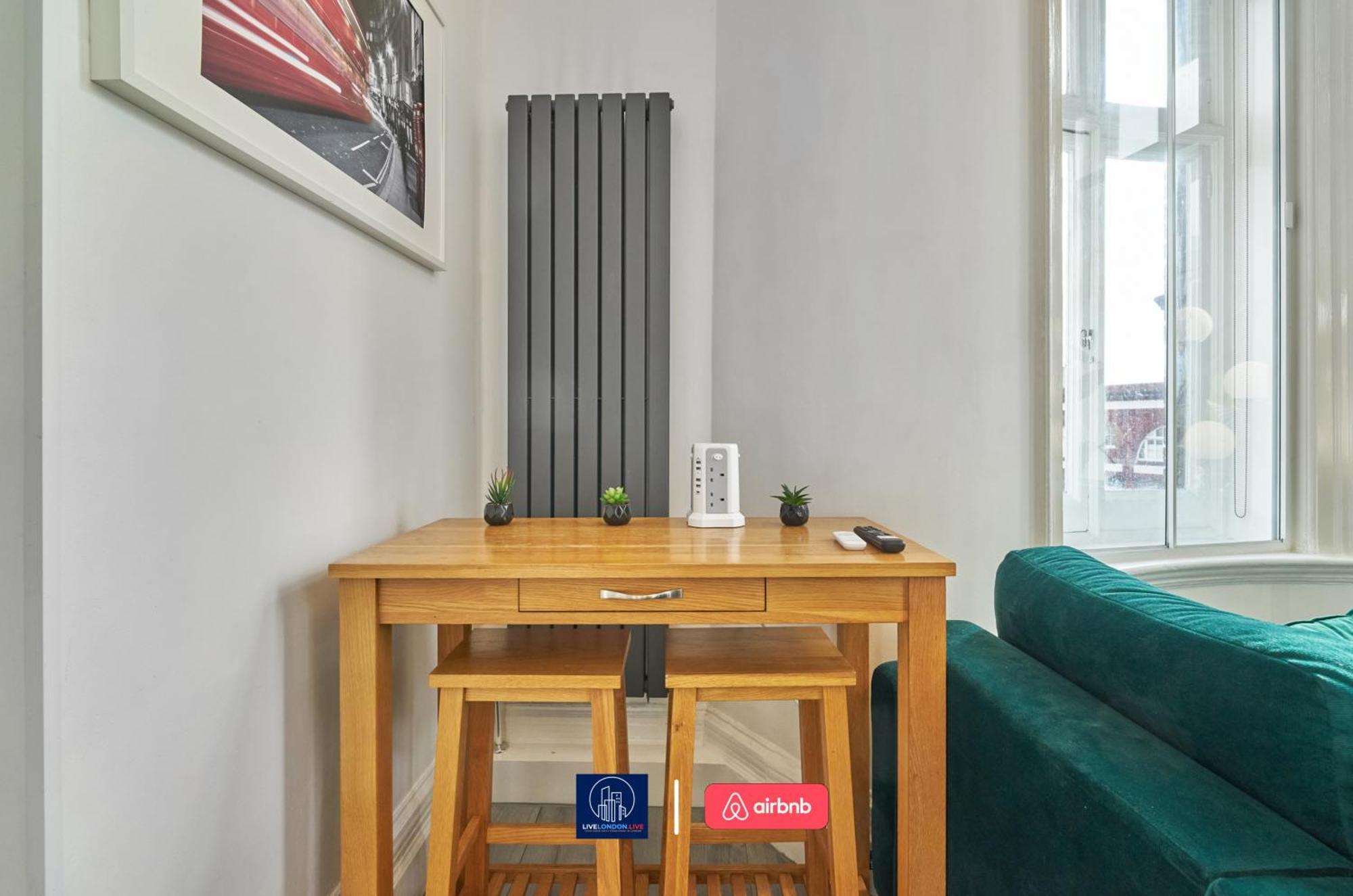 Last-Minute Specials L Sleeps Up To 4 Guests L One-Bedroom Apartment With King Bed And High Ceilings Near Camden By Live London Short Lets & Serviced Accommodation Exteriér fotografie